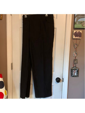 Universal fit savvy Black stretchy dress pants with square dot pattern plus 28